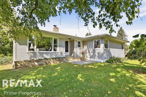 4878 Cottrell Rd, Vassar, MI, 48768-9258 | Card Image