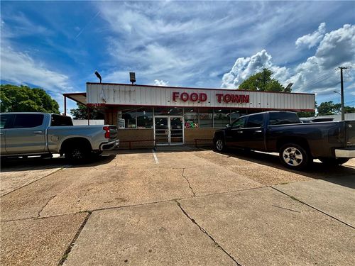 2512 3rd St, Alexandria, LA, 71302-6156 | Card Image