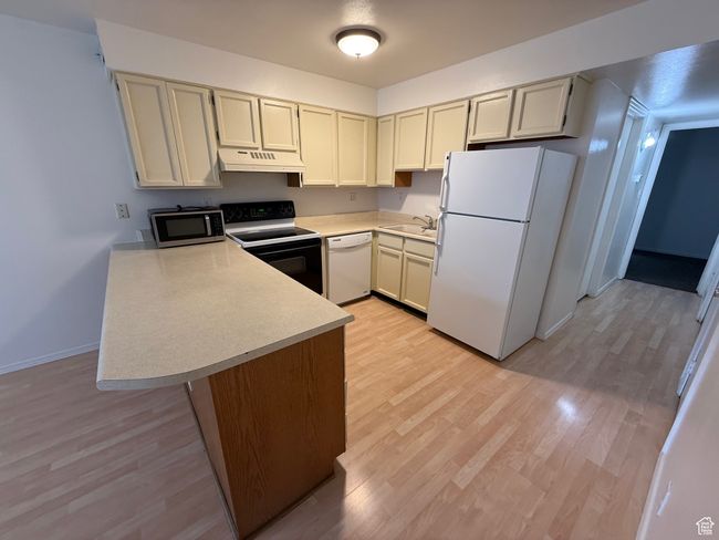 APT-108 - 136 E 400 N, Condo with 2 bedrooms, 2 bathrooms and 2 parking in Provo UT | Image 8