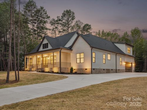 105 Ll Harwell Rd, Gastonia, NC, 28056-9305 | Card Image