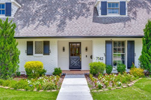 7142 Lakehurst Ave, Dallas, TX, 75230-5436 | Card Image