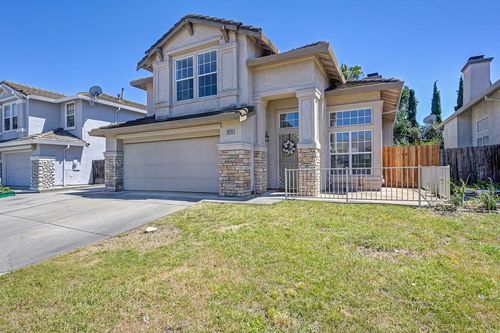 7828 Calzada Way, Elk Grove, CA, 95758-7214 | Card Image