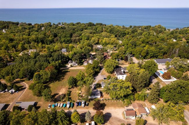 UNIT-23 - 7370 N Shore Dr, Condo with 2 bedrooms, 2 bathrooms and null parking in South Haven MI | Image 53