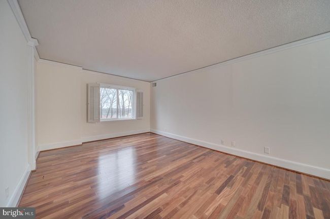 UNIT-122 - 8370 Greensboro Dr, Condo with 2 bedrooms, 2 bathrooms and null parking in MCLEAN VA | Image 9