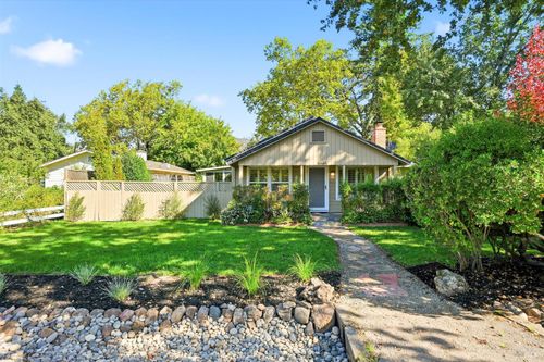 9225 Clyde Ave, Kenwood, CA, 95452-8055 | Card Image