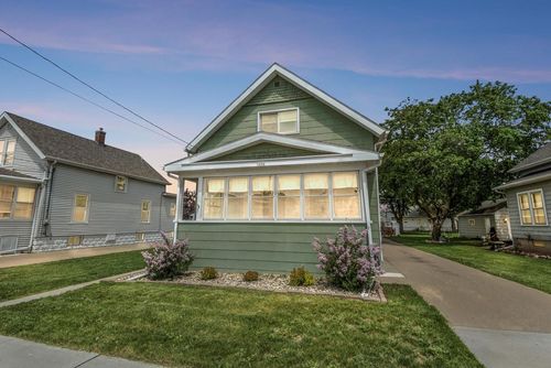 1054 Tyler Avenue, OSHKOSH, WI, 54902 | Card Image