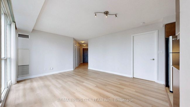 1305 - 18 Harbour St, Condo with 2 bedrooms, 2 bathrooms and 1 parking in Toronto ON | Image 5