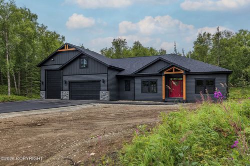 10062 E Willow Ridge Circle, Palmer, AK, 99645 | Card Image