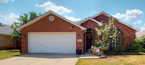 9036 Creede Trl, Fort Worth, TX, 76118-7547 | Card Image
