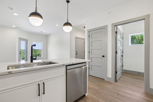 1917-2450 Wickersham Ln, Austin, TX, 78741-4776 | Card Image