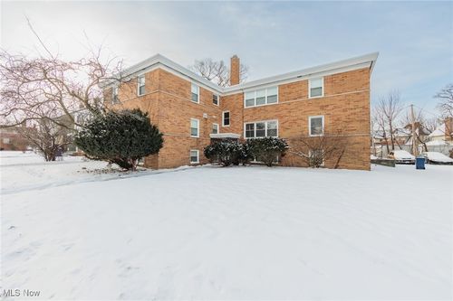 2502 Noble Road, Cleveland Heights, OH, 44121 | Card Image