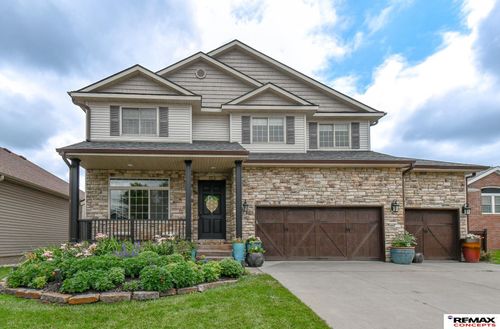 6900 Lacroix Dr, Lincoln, NE, 68526-6022 | Card Image