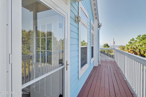 230-1515 E Beach Blvd, Pass Christian, MS, 39571-4917 | Card Image