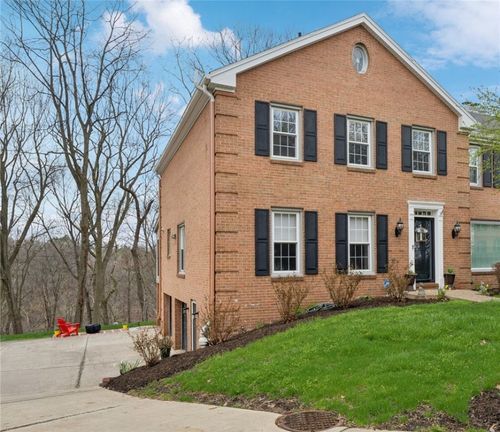 305 Butternut Ct, Pittsburgh, PA, 15238-1325 | Card Image
