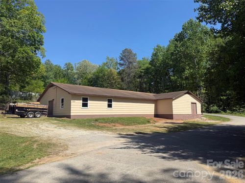 133 Daisy Ln, Blacksburg, SC, 29702-8316 | Card Image