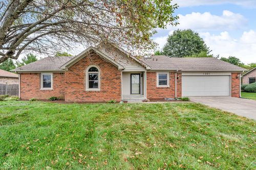 1301 S Odell St, Brownsburg, IN, 46112-1930 | Card Image