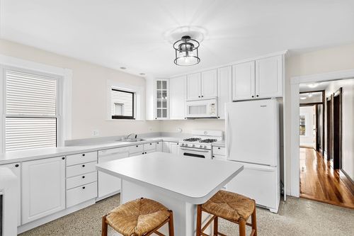 15-15-17 Hull St, Belmont, MA, 02478 | Card Image
