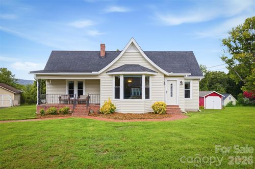513 Bouchard Ave Ne, Valdese, NC, 28690-2407 | Card Image