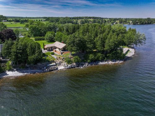 10 Cedar Pt, Grand Isle, VT, 05458 | Card Image