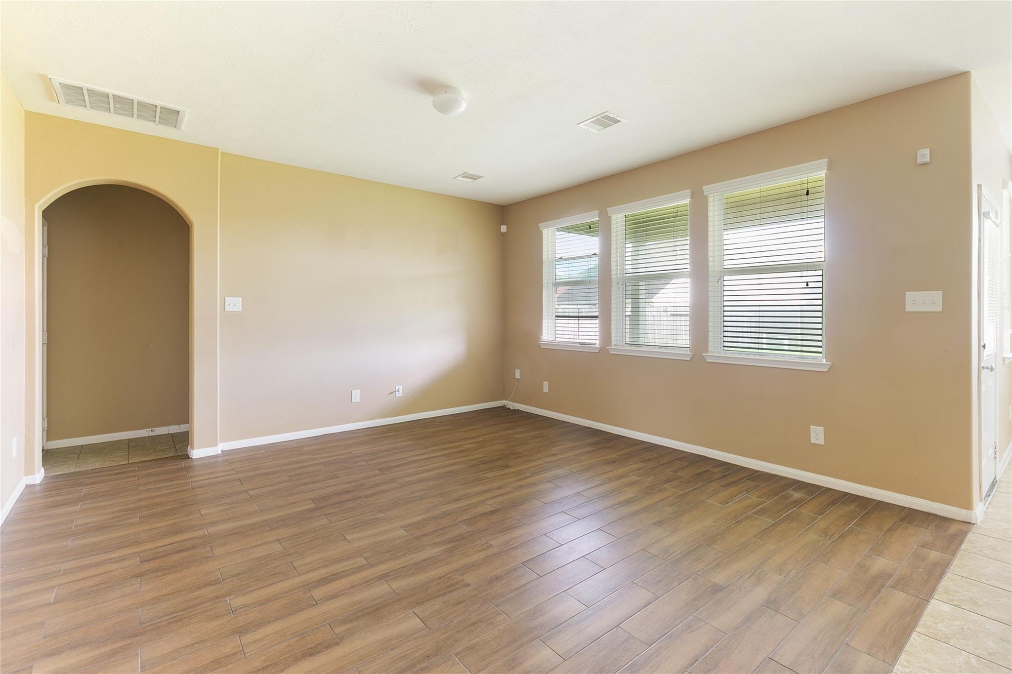 Residential Lease in Cypress 3