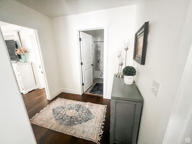 Hallway to master bathroom/Main Level Bedroom/Bathroom | Image 38