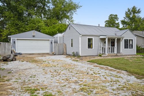 307 N Prospect St, Nixa, MO, 65714-8607 | Card Image