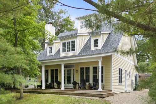 9912 Cottage Ln, Union Pier, MI, 49129-9466 | Card Image