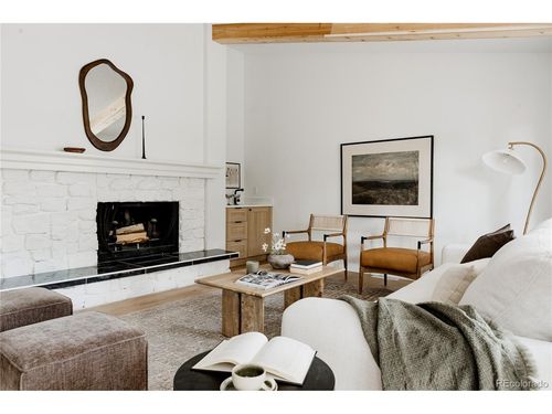 205-4675 S Yosemite St, Denver, CO, 80237-2517 | Card Image
