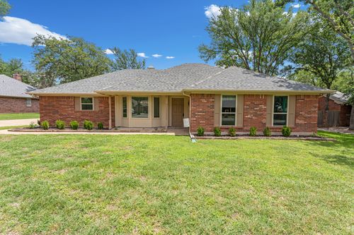 4001 Bandera Dr, Granbury, TX, 76049-5136 | Card Image