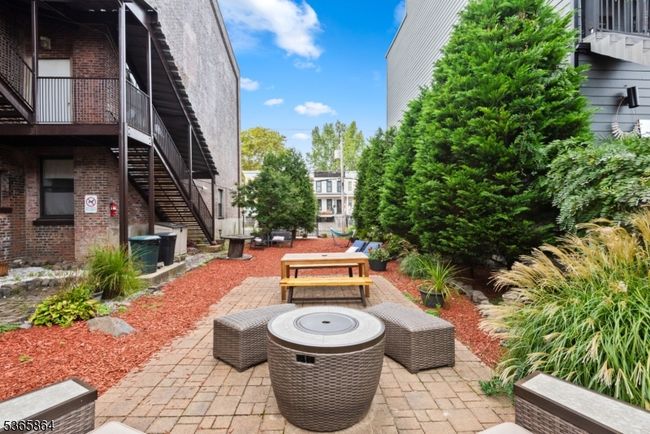APT-219X - 300 Communipaw Ave, Townhouse with 3 bedrooms, 2 bathrooms and null parking in Jersey City NJ | Image 26