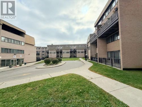 179-2095 Roche Crt, Mississauga, ON, L5K2C8 | Card Image