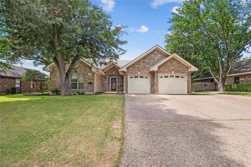 1906 Meadow Ridge Dr, Taylor, TX, 76574-1362 | Card Image