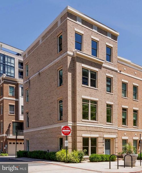 1527 16th Rd N, ARLINGTON, VA, 22209-4100 | Card Image