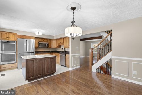 13250 Custom House Ct, FAIRFAX, VA, 22033-1312 | Card Image