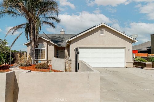 1017 East Ave, Gustine, CA, 95322-1904 | Card Image