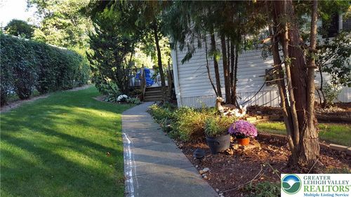 55 Sycamore Dr, BATH, PA, 18014-2155 | Card Image