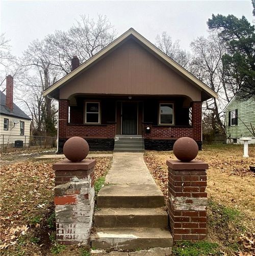 6139 S Benton Ave, Kansas City, MO, 64130-3764 | Card Image