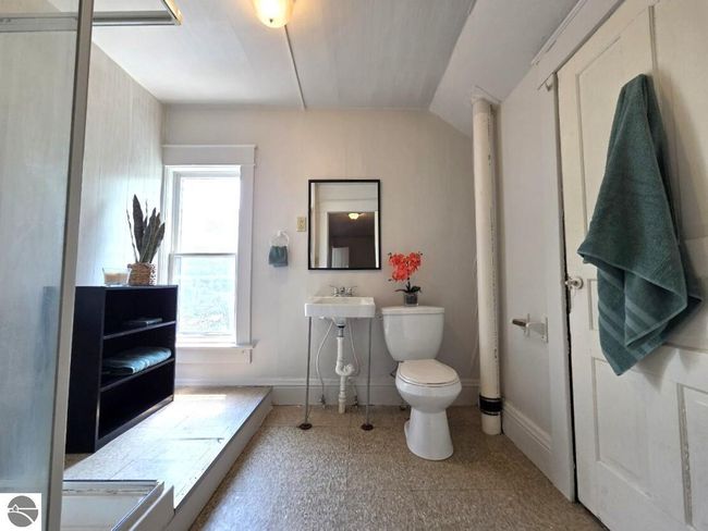 600 S Franklin St, House other with 5 bedrooms, 2 bathrooms and null parking in Mt. Pleasant MI | Image 16