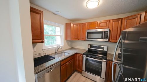 a-64 Crystal Ln, Storrs Mansfield, CT, 06268-1172 | Card Image