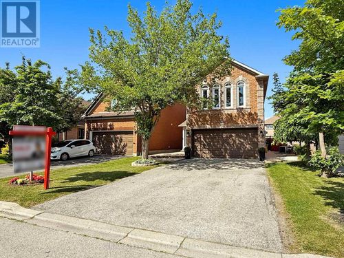 5731 Mersey Street, Mississauga (East Credit), ON, L5V1V7 | Card Image