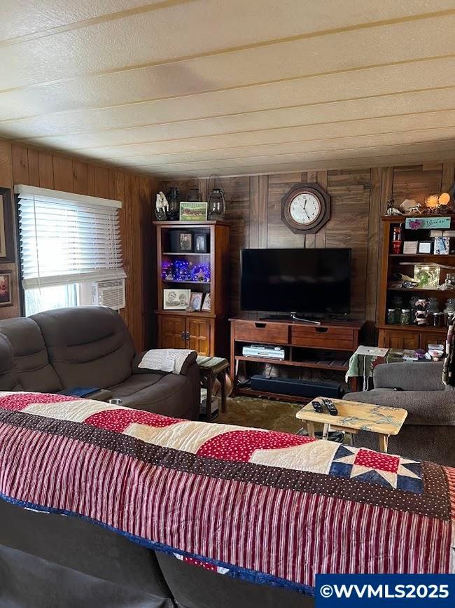 731 Nw Sunset Ct, House other with 3 bedrooms, 2 bathrooms and null parking in Mill City OR | Image 7