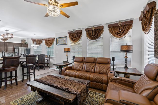 332 Carriage Ln, House other with 4 bedrooms, 3 bathrooms and null parking in Saginaw TX | Image 9