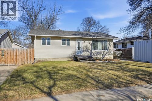 74 Osborne Cres, Regina, SK, S4R5J1 | Card Image