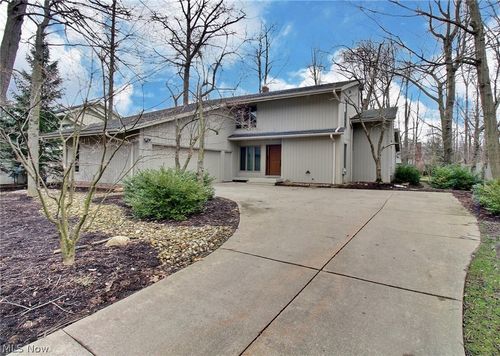 3949 Beechmont Trail, Orange, OH, 44122 | Card Image