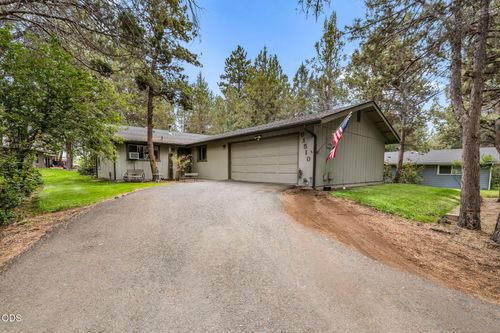 61510 Maid Marian Ct, Bend, OR, 97702-2202 | Card Image