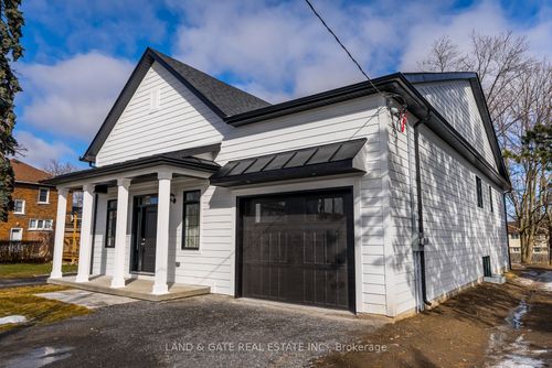 127 Gibbons St, Oshawa, ON, L1J4Y1 | Card Image