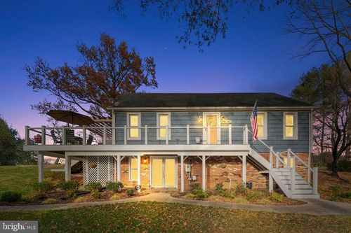 9666 Springs Rd, Warrenton, VA, 20186-7854 | Card Image