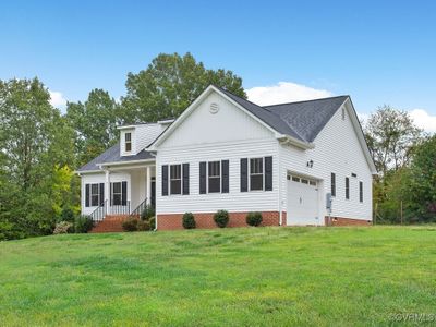 3805 Holly Grove Drive, House other with 3 bedrooms, 2 bathrooms and null parking in Bumpass VA | Image 3