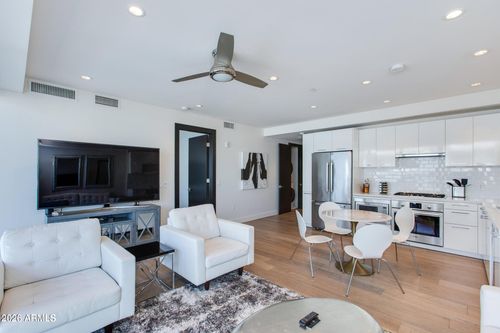 3003-4422 N 75th St, Scottsdale, AZ, 85251-4069 | Card Image