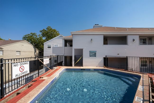 APT-204 - 2520 Quarry Rd, Condo with 2 bedrooms, 2 bathrooms and null parking in Austin TX | Image 25